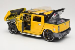 Hummer H2 SUT Concept Žltý Maisto 1:18 31067 Kov – obrázok 5 z 8