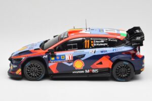 Hyundai i20 N Rally1 WRC #11 T. Neuville / M. Wydaeghe Central European Rally Winner 2023 IXO 1:18 18RMC193 Kov – obrázok 3 z 6