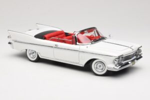 Imperial Crown Kabriolet Biely Road Signature 1:18 20138 Kov – obrázok 6 z 8