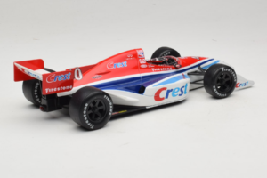 Dallara IndyCar Crest #40 J. Miller 1999 Maisto 1:18 31111 Kov – obrázok 2 z 6