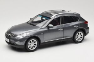 Infiniti EX25 J50 Grey Metallic Paudi 1:18 81L0049 Kov