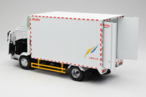 Isuzu Gulf Truck OEM 1:18 ISUZU001 Kov – obrázok 7 z 8