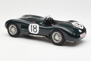 Jaguar C-Type #18 T. Rolt / D. Hamilton 24 Hours of Le Mans Winner 1953 CMC 1:18 M-195 Kov – obrázok 5 z 6
