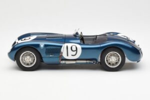 Jaguar C-Type #19 J. Stewart Ecurie Ecosse Goodwood Members Meeting 1954 CMC 1:18 M-192 Kov – obrázok 3 z 6