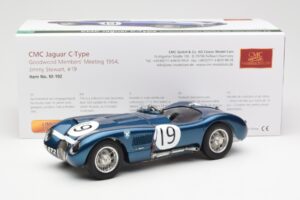 Jaguar C-Type #19 J. Stewart Ecurie Ecosse Goodwood Members Meeting 1954 CMC 1:18 M-192 Kov – obrázok 6 z 6