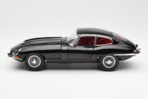 Jaguar E-Type 3.8 Series 1 Čierny Kyosho 1:18 08954BK Kov – obrázok 4 z 8