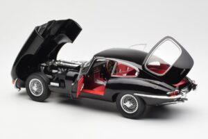 Jaguar E-Type 3.8 Series 1 Čierny Kyosho 1:18 08954BK Kov – obrázok 5 z 8