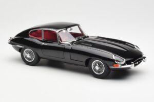 Jaguar E-Type 3.8 Series 1 Čierny Kyosho 1:18 08954BK Kov – obrázok 6 z 8