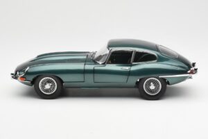 Jaguar E-Type 3.8 Series 1 Tmavo Zelený Kyosho 1:18 08954DG Kov – obrázok 4 z 8