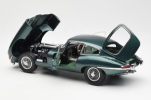 Jaguar E-Type 3.8 Series 1 Tmavo Zelený Kyosho 1:18 08954DG Kov – obrázok 5 z 8