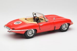 Jaguar E-Type Kabriolet Červený Bburago 1:18 3016 Kov – obrázok 3 z 8