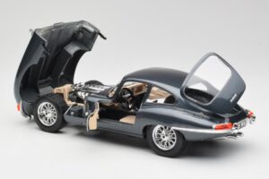 Jaguar E-Type Series 1 Zelený Bburago 1:18 3018-M1 Kov – obrázok 7 z 8