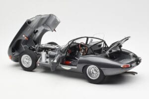 Jaguar E-Type Series 1 Coupe Lightweight Tmavo Šedý AUTOart 1:18 73647 Kov – obrázok 5 z 8