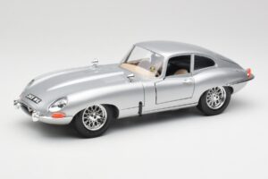 Jaguar E-Type Series 1 Strieborný Bburago 1:18 3018-M2 Kov