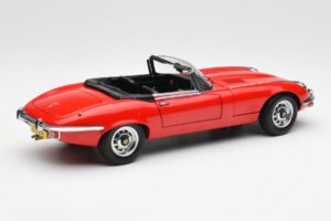 Jaguar E-Type Roadster Series III V12 Červený AUTOart 1:18 73523 Kov – obrázok 3 z 8