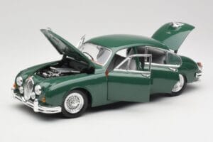 Jaguar Mark II British Racing Zelený & Modrý Interiér Maisto 1:18 59001 Kov – obrázok 2 z 8