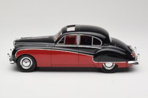 Jaguar Mk VIII Čierny & Tmavo Červený BoS Models 1:18 BOS408 Živica – obrázok 3 z 6