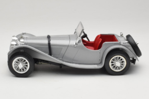 Jaguar SS100 Strieborný Bburago 1:18 3006-M2 Kov – obrázok 3 z 6