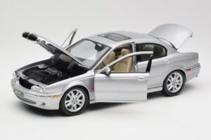 Jaguar X-Type Strieborný Maisto 1:18 7271328 Kov – obrázok 2 z 8