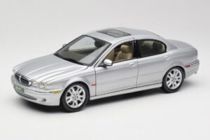 Jaguar X-Type Strieborný Maisto 1:18 7271328 Kov