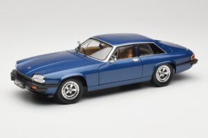 Jaguar XJ-S Modrý Road Signature 1:18 92658 Kov