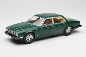 Jaguar XJ Series III Tmavo Zelený MCG 1:18 MCG18175 Kov