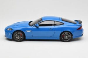 Jaguar XKR-S X150 French Racing Modrý AUTOart 1:18 73641 Kov – obrázok 4 z 8