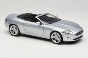Jaguar XK X150 Kabriolet Strieborný Minichamps 1:18 150130531 Kov – obrázok 6 z 8