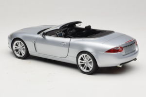Jaguar XK X150 Kabriolet Strieborný Minichamps 1:18 150130531 Kov – obrázok 7 z 8