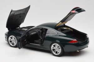 Jaguar XK X150 Coupe Zelený Minichamps 1:18 150130501 Kov – obrázok 5 z 8
