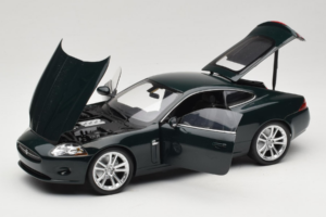 Jaguar XK X150 Zelený Minichamps 1:18 150130500 Kov – obrázok 2 z 8