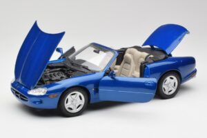 Jaguar XK8 X100 Kabriolet Azure Modrý Maisto 1:18 50286 Kov – obrázok 2 z 8