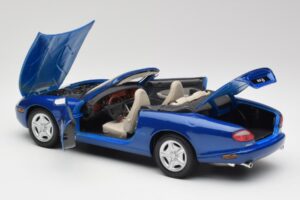 Jaguar XK8 X100 Kabriolet Azure Modrý Maisto 1:18 50286 Kov – obrázok 5 z 8