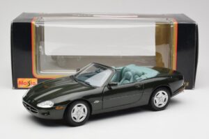 Jaguar XK8 X100 Kabriolet British Racing Zelený Maisto 1:18 50285 Kov – obrázok 8 z 8