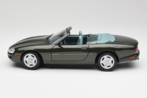 Jaguar XKR X100 Kabriolet Zelený Maisto 1:18 37800-M1 Kov – obrázok 4 z 8