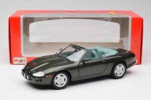 Jaguar XKR X100 Kabriolet Zelený Maisto 1:18 37800-M1 Kov – obrázok 8 z 8