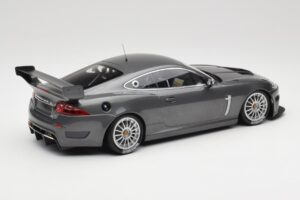 Jaguar XKR GT3 Grey Metallic Minichamps 1:18 150081390 Kov – obrázok 2 z 6