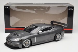 Jaguar XKR GT3 Grey Metallic Minichamps 1:18 150081390 Kov – obrázok 6 z 6