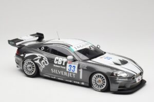 Jaguar XKR GT3 Quaife #33 P. Hall FIA GT3 Championship 2008 Minichamps 1:18 150081333 Kov – obrázok 4 z 6