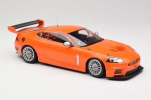 Jaguar XKR GT3 Racing Orange Minichamps 1:18 150081391 Kov – obrázok 4 z 6