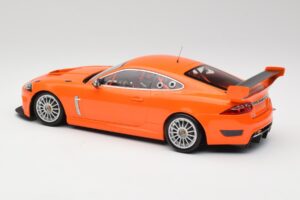 Jaguar XKR GT3 Racing Orange Minichamps 1:18 150081391 Kov – obrázok 5 z 6