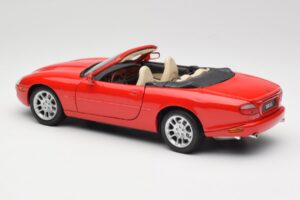 Jaguar XKR X100 Červený Maisto 1:18 50330 Kov – obrázok 7 z 8