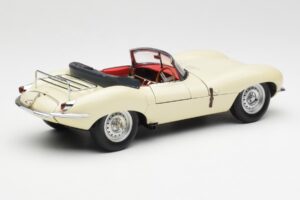 Jaguar XKSS Krémový AUTOart 1:18 73512 Kov – obrázok 3 z 8