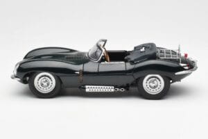 Jaguar XKSS Steve McQueen Personal Car AUTOart 1:18 73526 Kov – obrázok 4 z 8