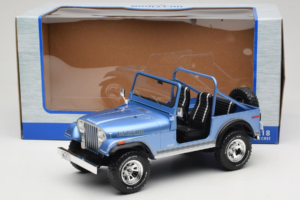 Jeep CJ-7 Laredo Modrý MCG 1:18 MCG18553 Kov – obrázok 6 z 6