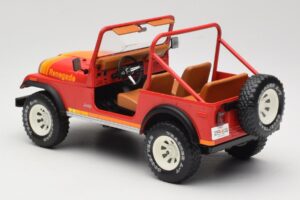 Jeep CJ-7 Renegade Červený MCG 1:18 MCG18110 Kov – obrázok 5 z 6