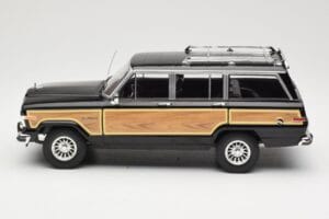 Jeep Grand Wagoneer Čierny KK-Scale 1:18 KKDC181113 Kov – obrázok 3 z 6