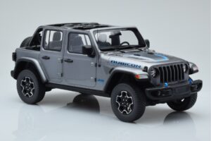 Jeep Wrangler 4xe Strieborný GT Spirit 1:18 GT419 Živica – obrázok 4 z 6