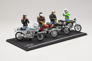Joe Bar Team Kolekcia s Figúrkami Solido 1:18 5008 Kov – obrázok 2 z 4