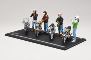 Joe Bar Team Kolekcia s Figúrkami Solido 1:18 5008 Kov – obrázok 3 z 4